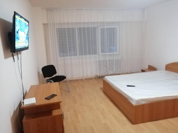 Garsonieră decomandată în Runcu