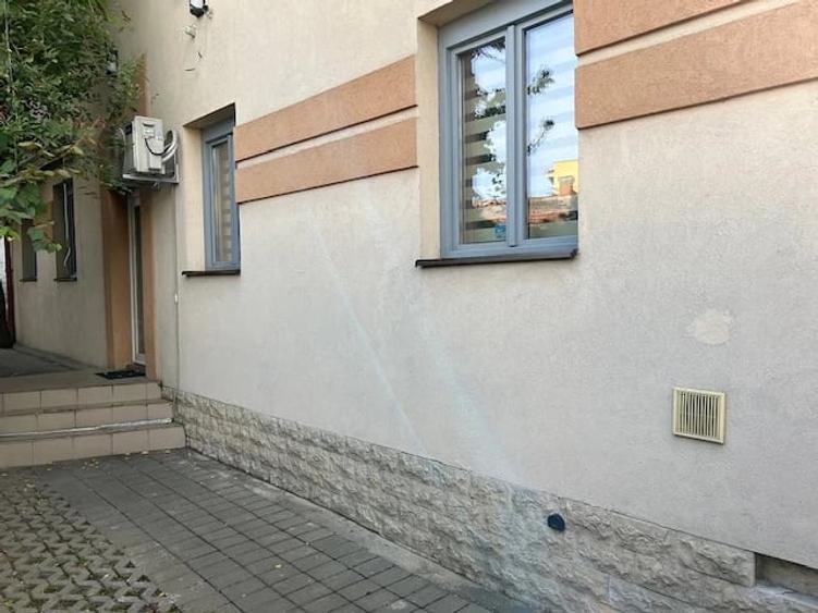 Spațiu comercial, de 45 mp, în Central