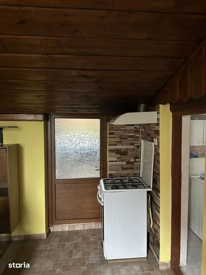 Casă cu 3 camere cu Teren 1000 Mp în Exterior Vest
