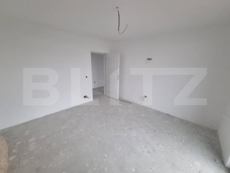 Casă individuală cu 5 camere decomandat cu Teren 500 Mp în Exterior Nord