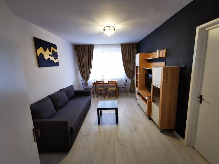Apartament cu 2 camere semidecomandat, mobilat în Vlahuță