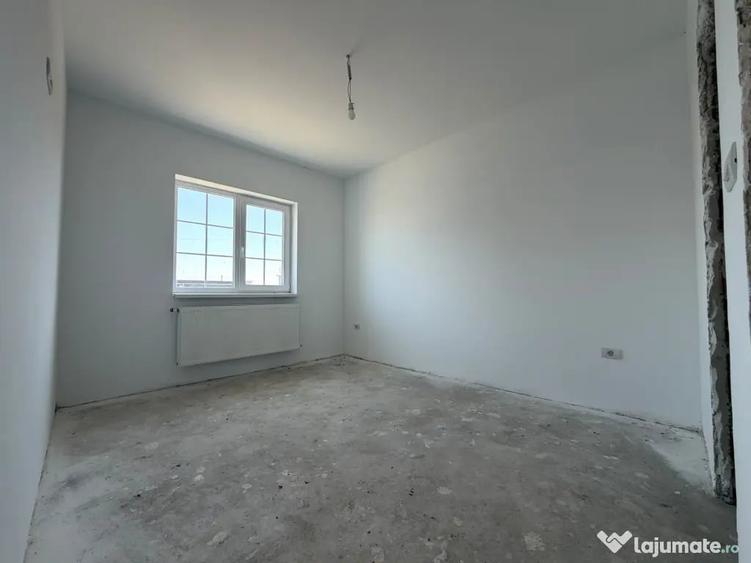 Casă cu 3 camere cu Teren 463 Mp în Șag
