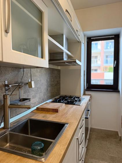 Apartament cu 2 camere semidecomandat în Mihai Bravu