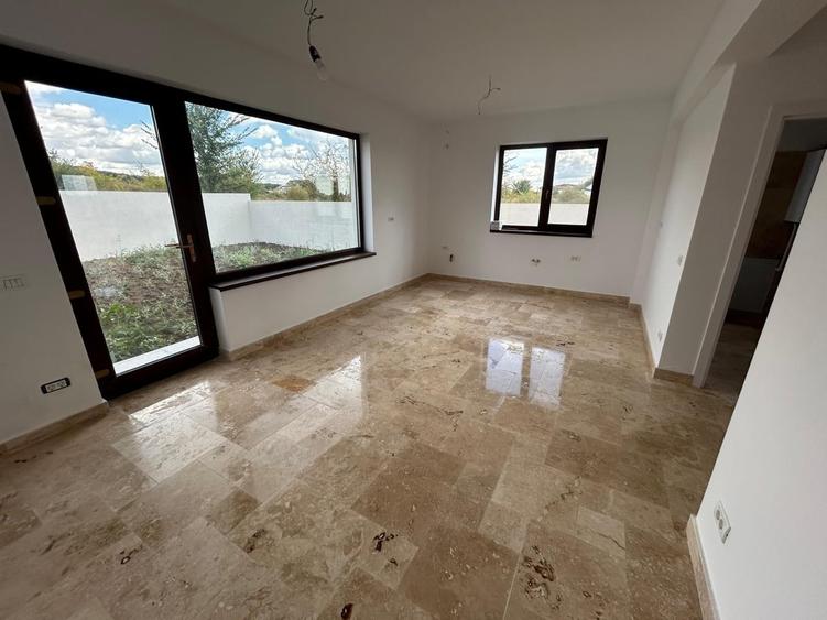 Casă cu 4 camere cu Teren 301 Mp în Corbeanca
