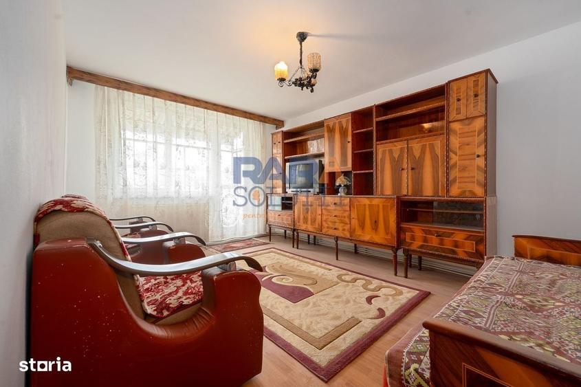 Apartament cu 3 camere decomandat în Românești