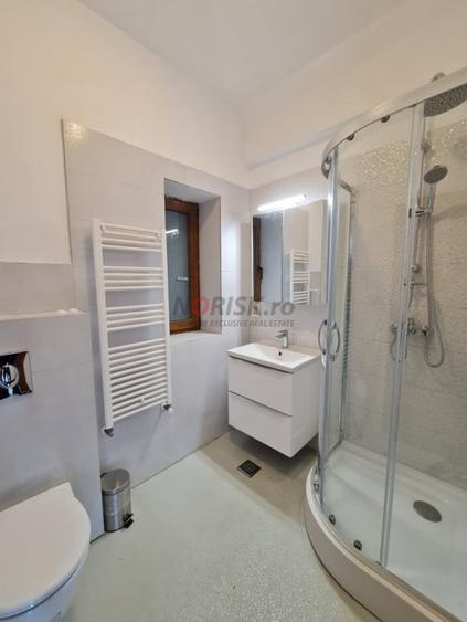 Casă individuală cu 5 camere cu Canalizare în Mogoșoaia