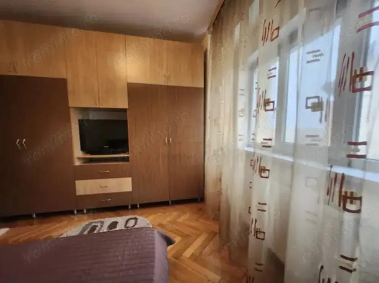 Apartament cu 2 camere decomandat în Dâmbovița