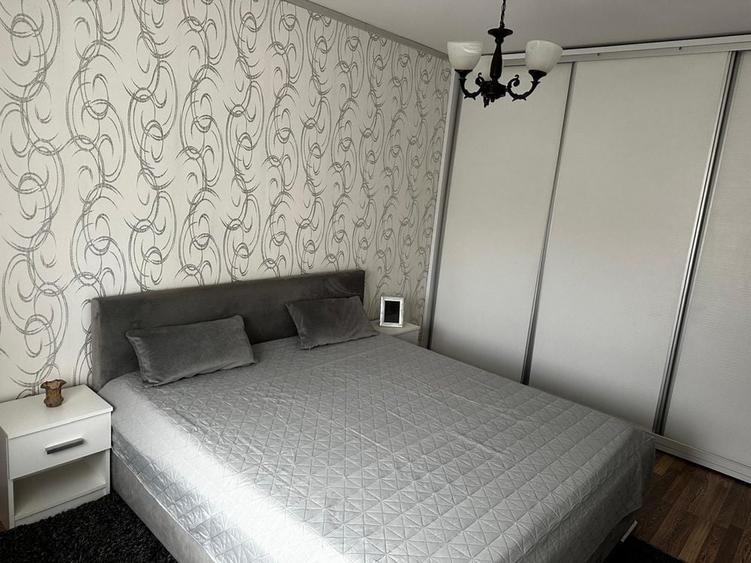 Apartament cu 3 camere în Lipovei
