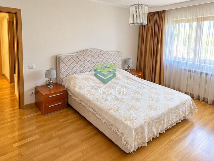 Apartament cu 5 camere decomandat în Herăstrău