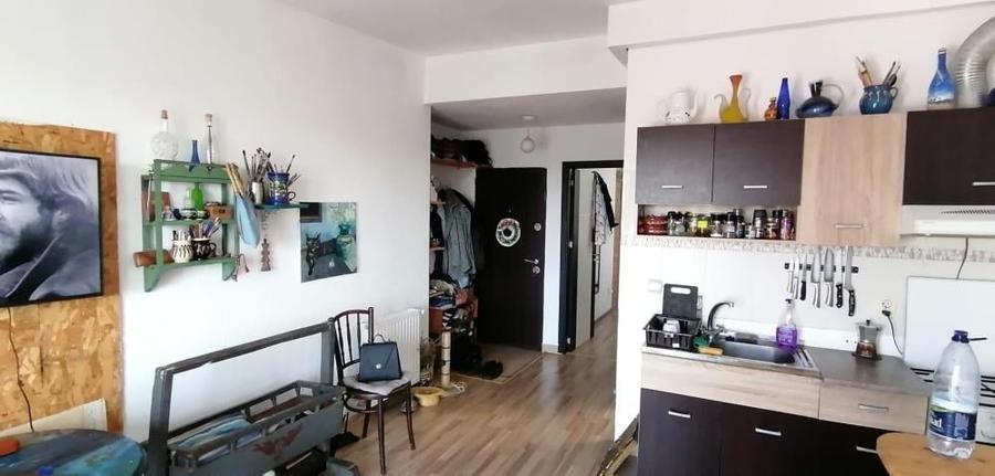 Apartament cu 2 camere în Jiului
