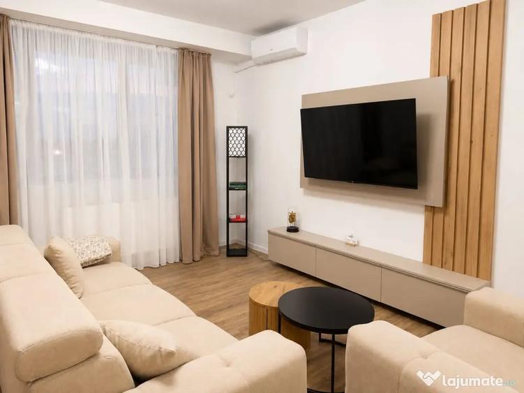 Apartament cu 2 camere semidecomandat în Central