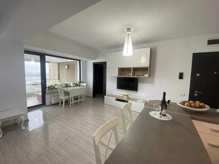 Apartament cu 2 camere semidecomandat, mobilat în Lacul Morii