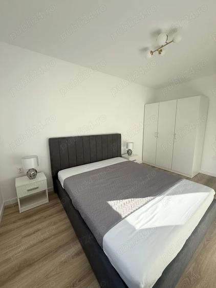 Apartament cu 3 camere decomandat în Florești