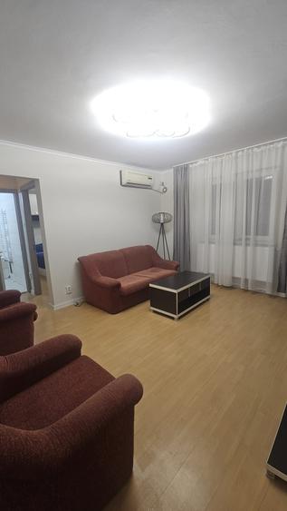 Apartament cu 2 camere semidecomandat în Giurgiului