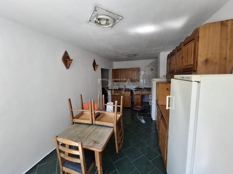 Apartament cu 3 camere decomandat în Gorjului