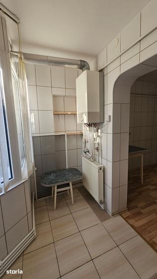 Garsonieră decomandată în Micro 20