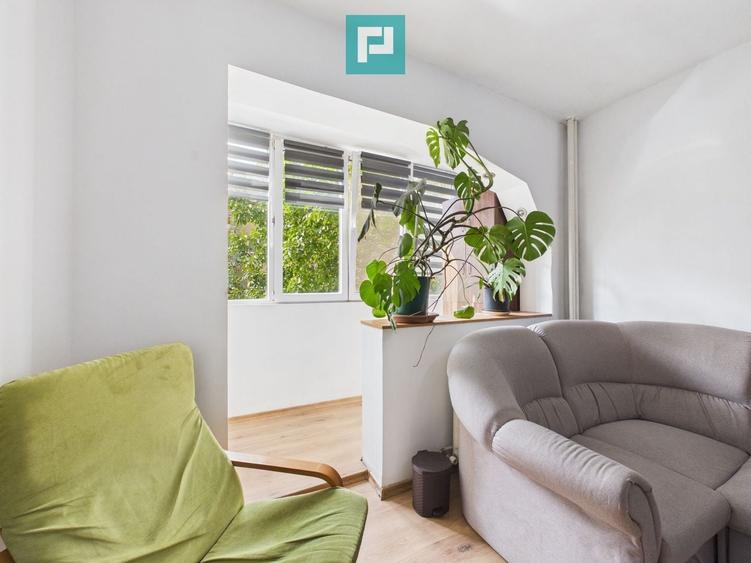 Apartament cu 3 camere decomandat, mobilat în Aurel Vlaicu