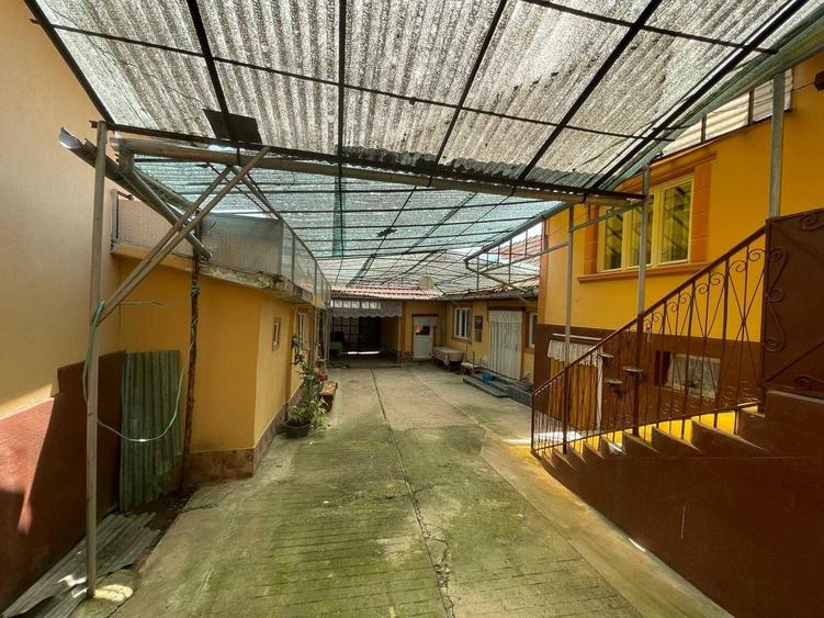 Casă cu 4 camere în Forău