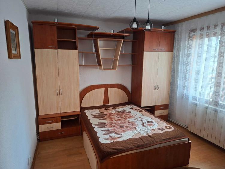 Apartament cu 2 camere semidecomandat în George Enescu