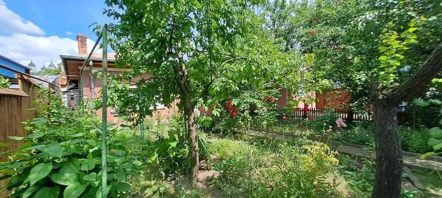 Casă cu 4 camere cu Teren 366 Mp în Central