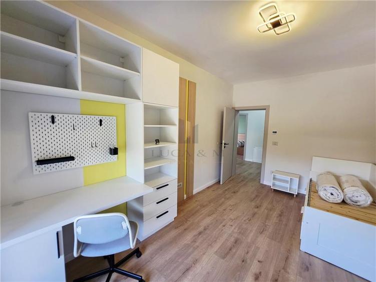 Duplex cu 4 camere cu Teren 300 Mp în Ghiroda
