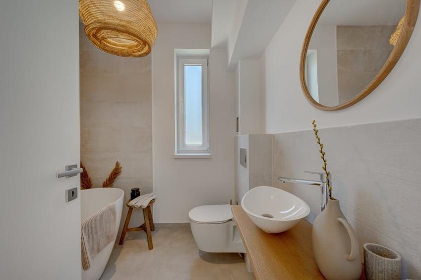 Duplex cu 4 camere cu Teren 302 Mp în Odăi