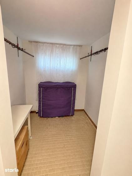 Casă cu 3 camere cu Teren 4013 Mp în Central