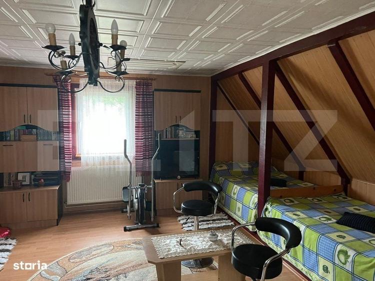 Casă cu 4 camere în Criș