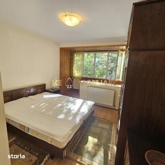 Apartament cu 3 camere, mobilat în Tei