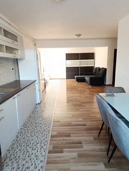 Apartament cu 2 camere semidecomandat în Florești