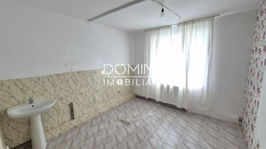 Spațiu comercial, de 45 mp, în Central