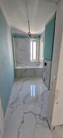 Apartament cu 2 camere decomandat în Girocului