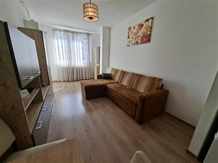Apartament cu 2 camere circular, mobilat în Iris