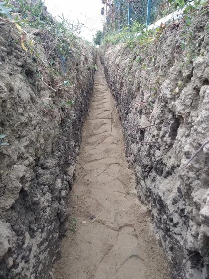Teren de 6500 mp, în Petrești