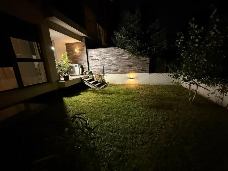 Apartament cu 2 camere semidecomandat, mobilat în Sisești