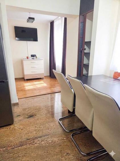 Apartament cu 2 camere decomandat în Spitalul Județean