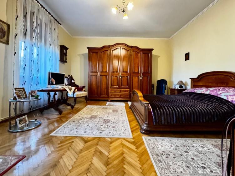 Apartament cu 2 camere decomandat, mobilat în Central