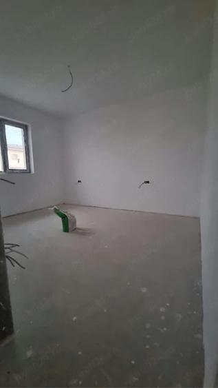 Casă cu Teren 250 Mp în Clinceni