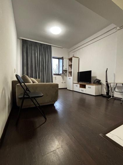 Apartament cu 2 camere semidecomandat în Bucium