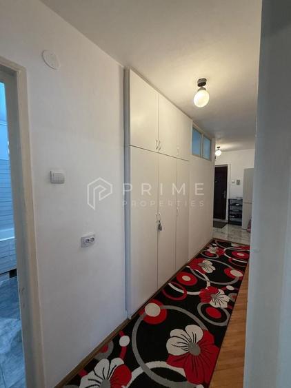 Apartament cu 3 camere decomandat în Tudor