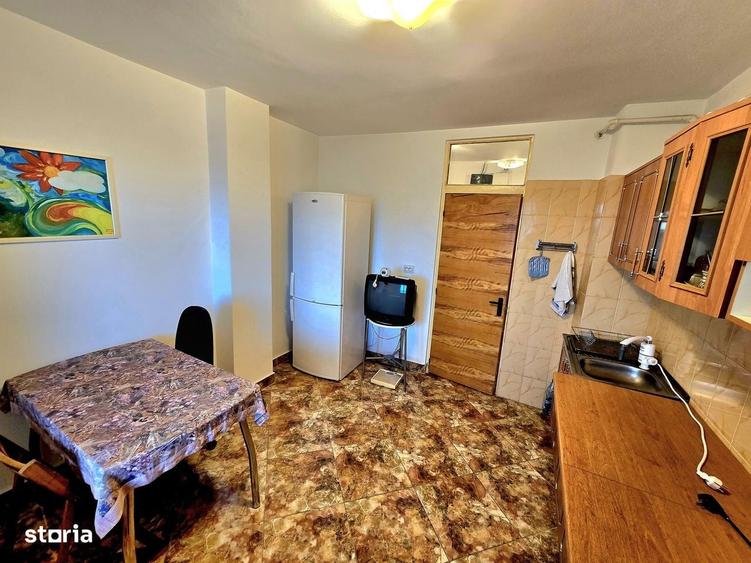 Apartament cu 2 camere decomandat în Frații Golești