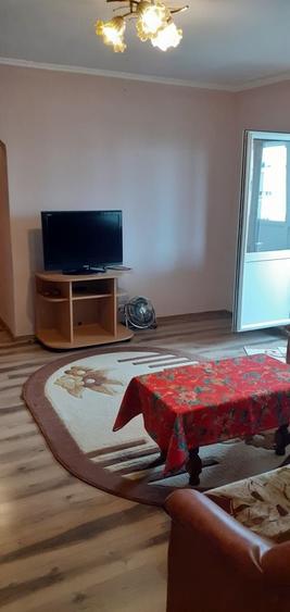 Apartament cu 2 camere semidecomandat în Confecții