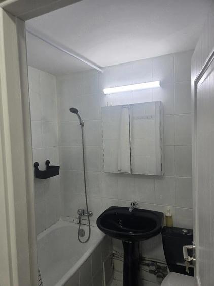 Apartament cu 2 camere decomandat în Drumul Taberei