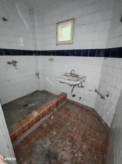 Casă cu 3 camere în Cișmigiu