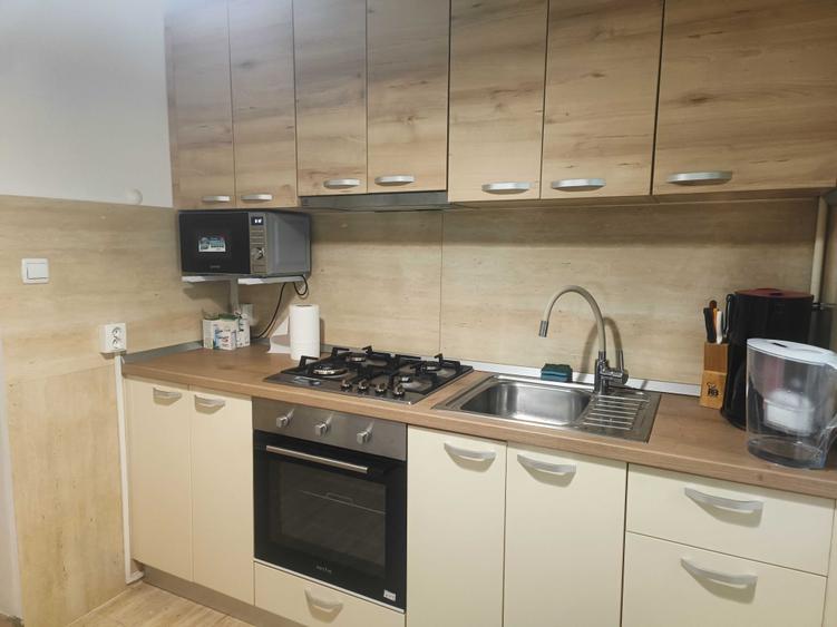 Apartament cu 2 camere semidecomandat în Micro 16