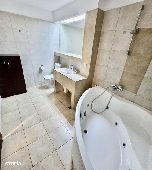 Apartament cu 4 camere decomandat în Floreasca