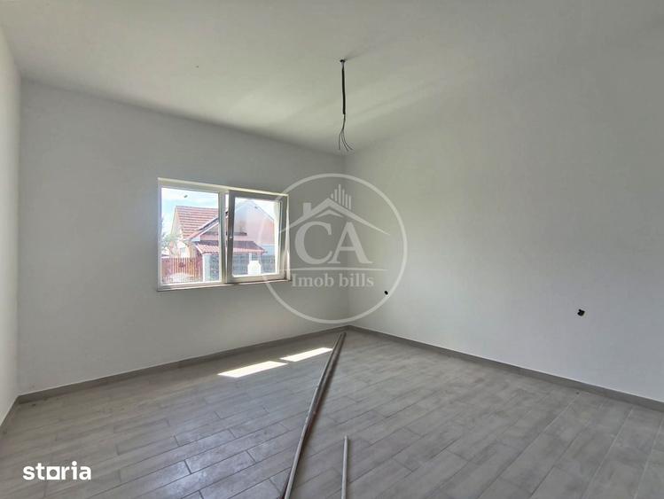 Casă cu 4 camere decomandat cu Teren 397 Mp în Oșorhei