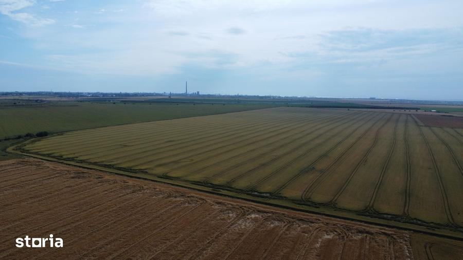 Teren de 47300 mp, în Cumpăna