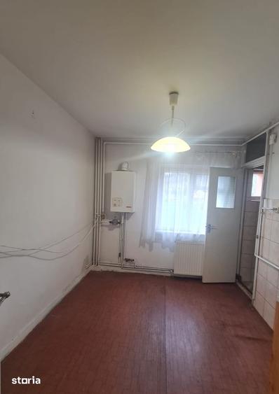 Apartament cu 2 camere semidecomandat în Dârste