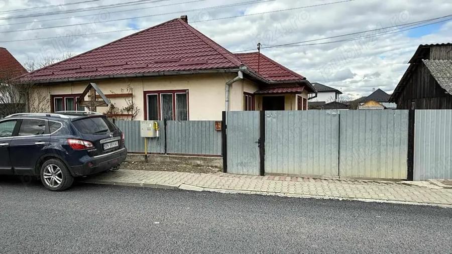 Casă cu 3 camere în Beclean